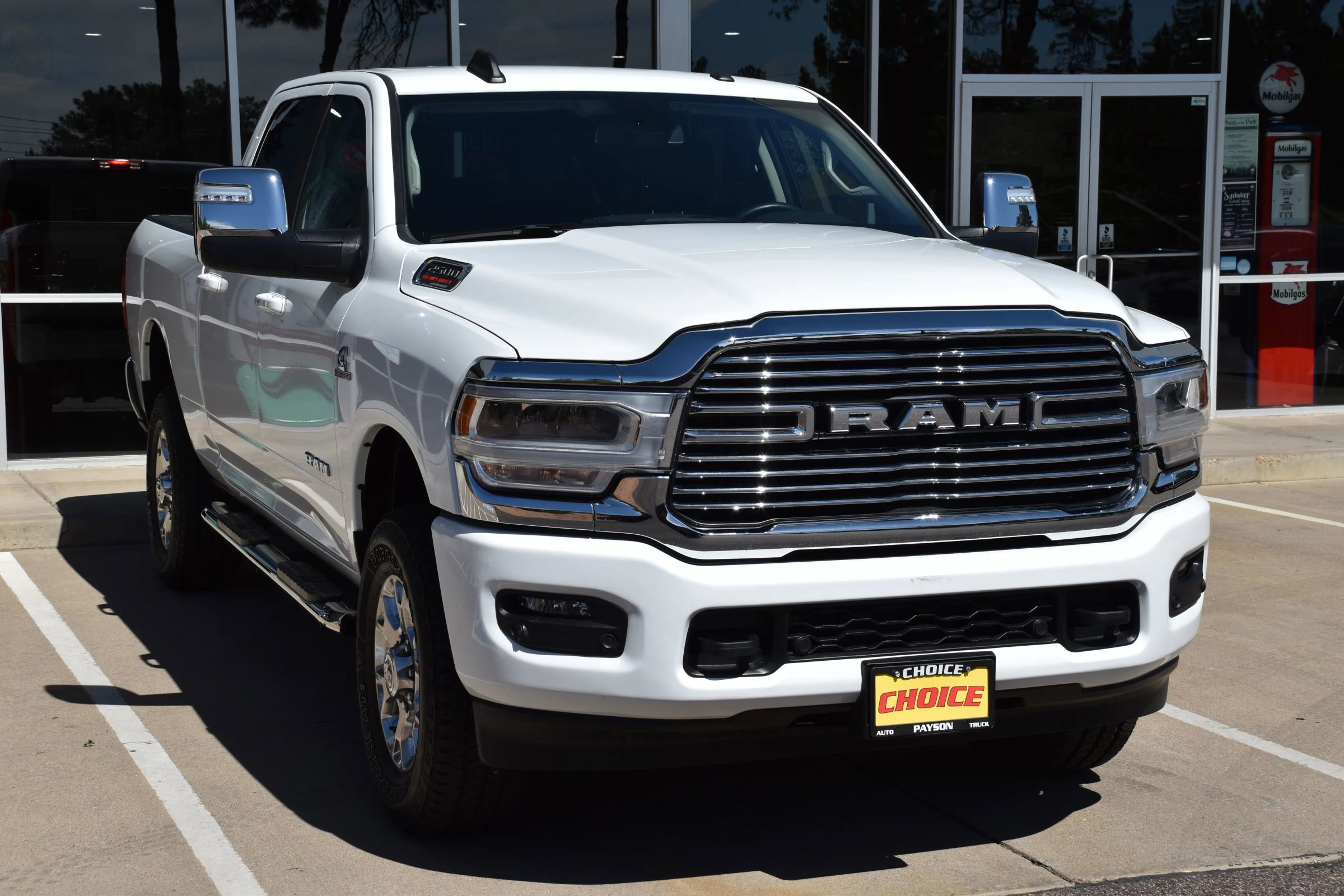 Used 2024 RAM 2500 Laramie image 9