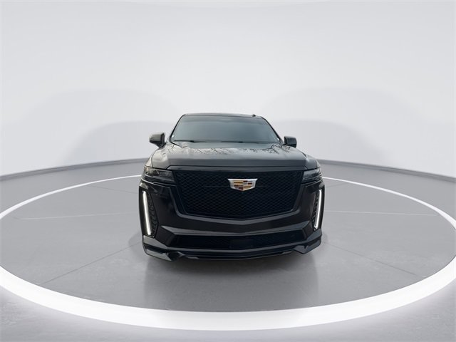 Used 2023 Cadillac Escalade ESV V image 3