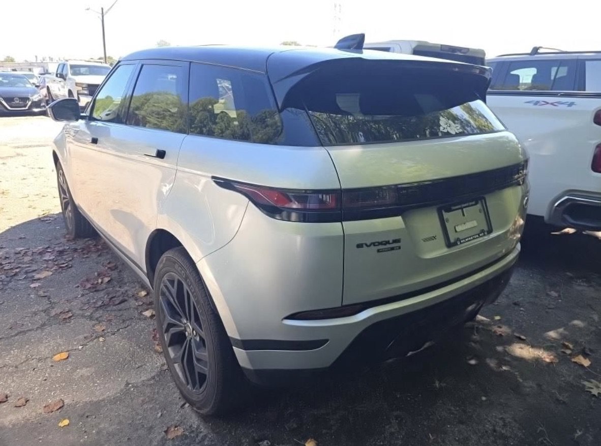 Used 2020 Land Rover Range Rover Evoque SE AWD/4WD image 6