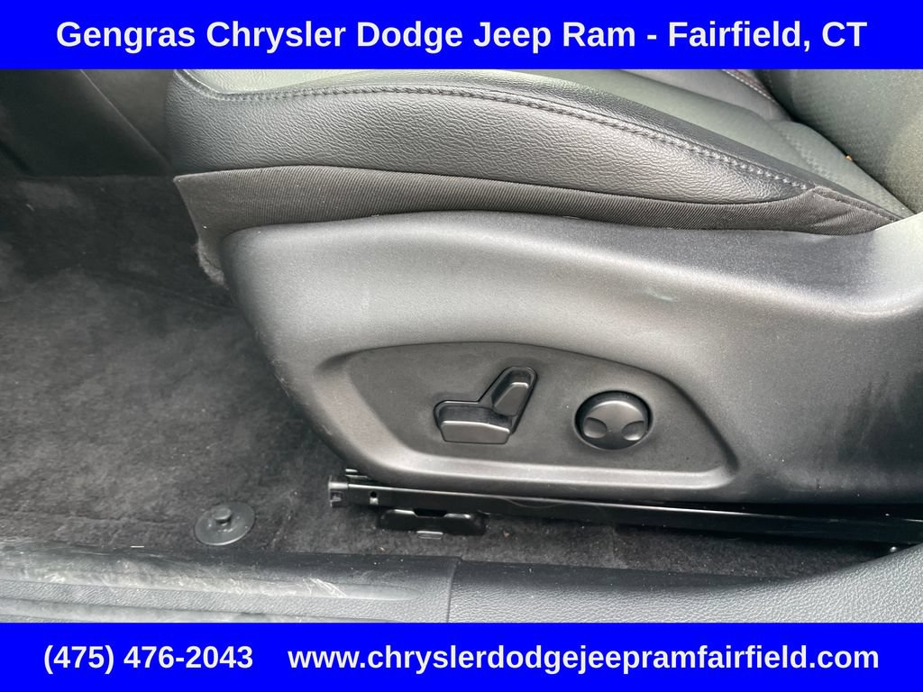 Certified 2025 Jeep Compass Trailhawk w/ Sun & Sound Group AWD/4WD image 45