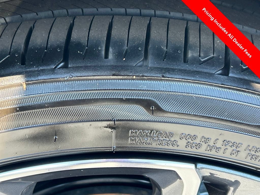 Used 2026 Toyota Prius Limited FWD image 27