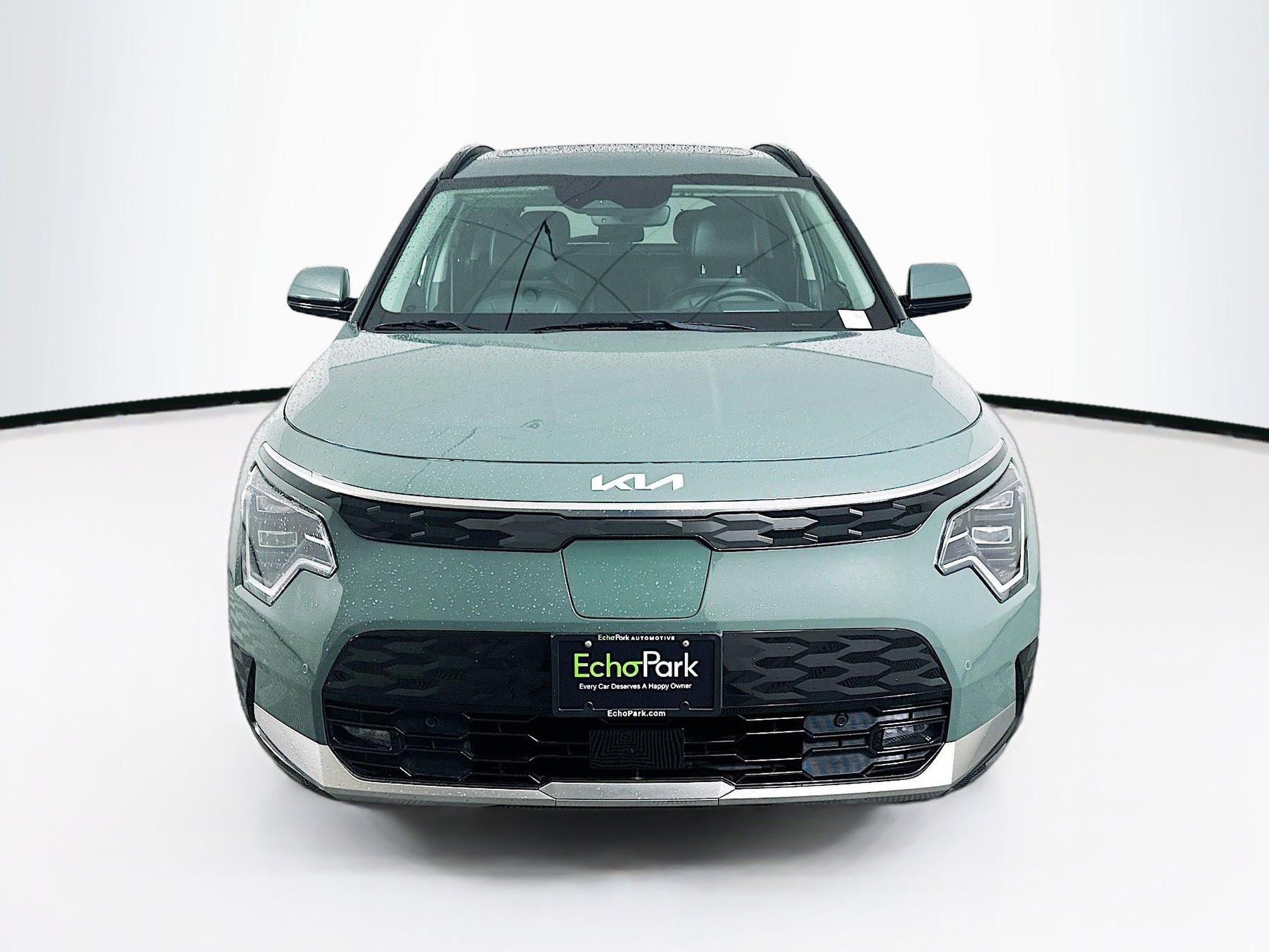 Used 2023 Kia Niro Wave w/ Wave Preserve Package FWD image 2
