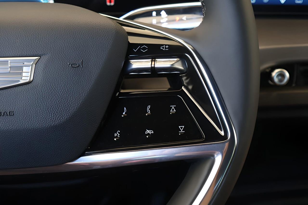 New 2026 Cadillac Vistiq Luxury image 23