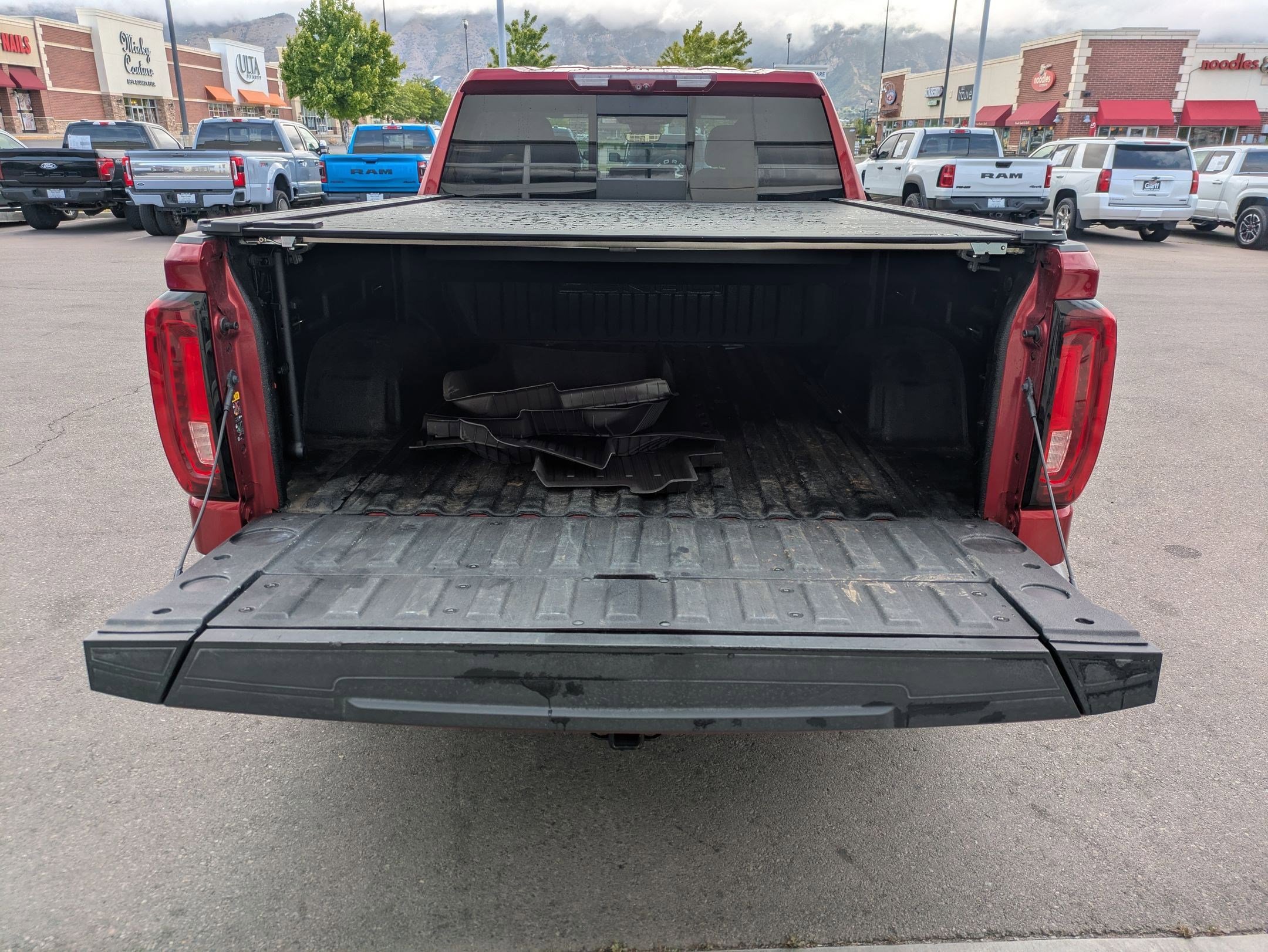 Used 2023 GMC Sierra 1500 Denali w/ Denali Reserve Package AWD/4WD image 33