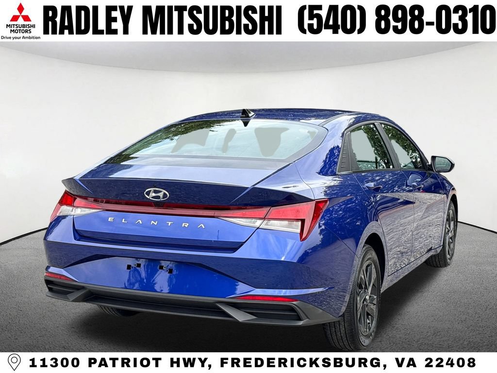 Used 2023 Hyundai Elantra SEL w/ Cargo Package FWD image 19