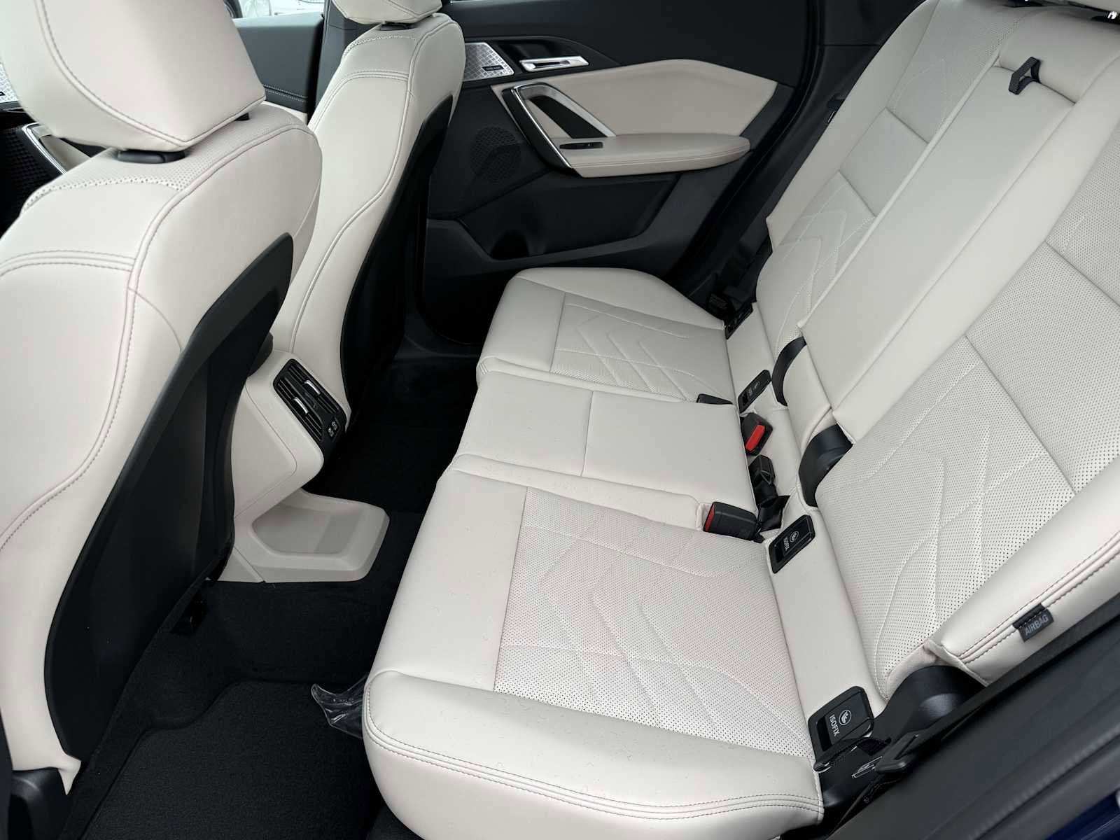 Used 2025 BMW X1 xDrive28i w/ Premium Package image 41