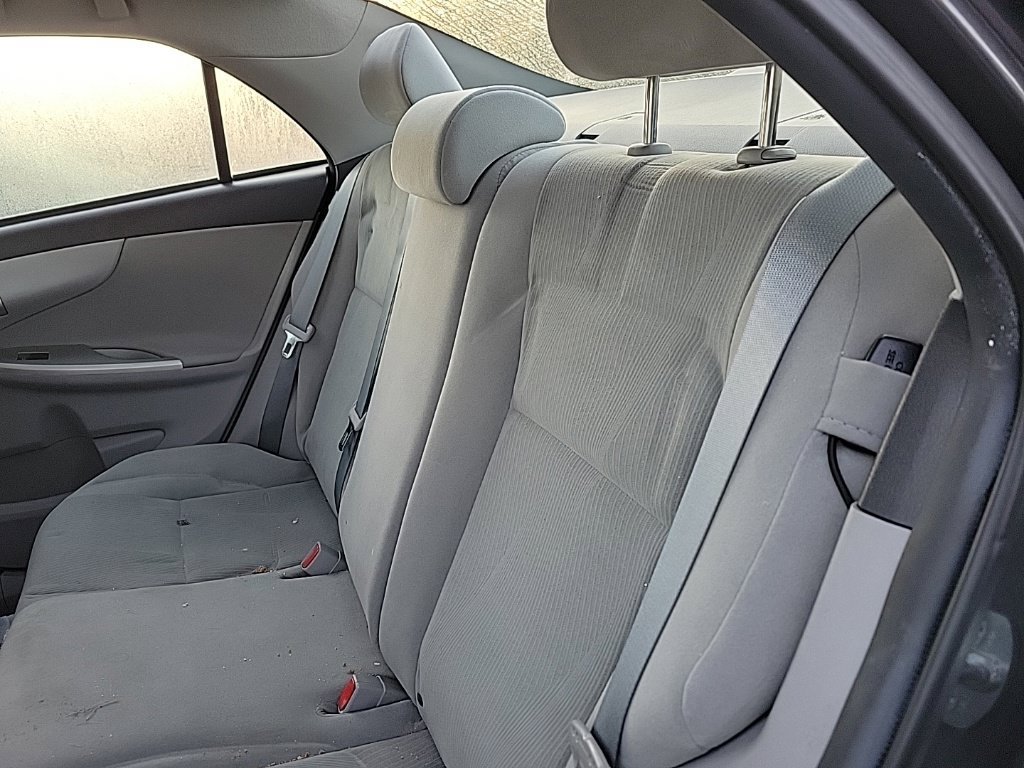 Used 2012 Toyota Corolla LE FWD image 12