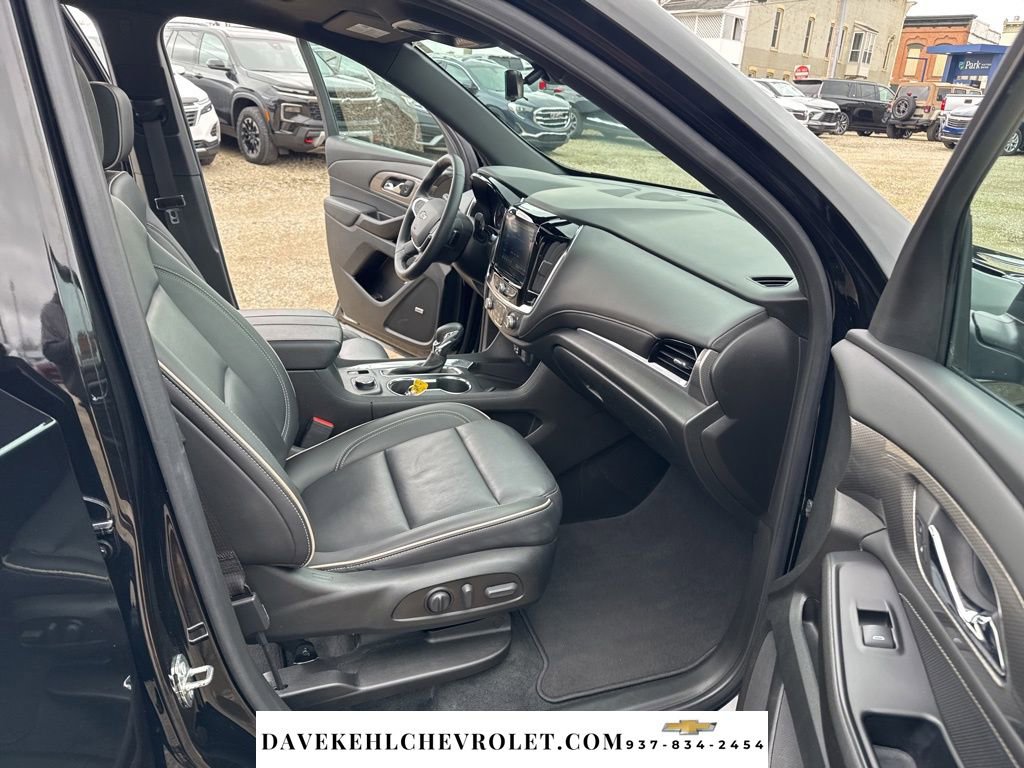 Used 2023 Chevrolet Traverse Premier w/ Redline Edition image 26