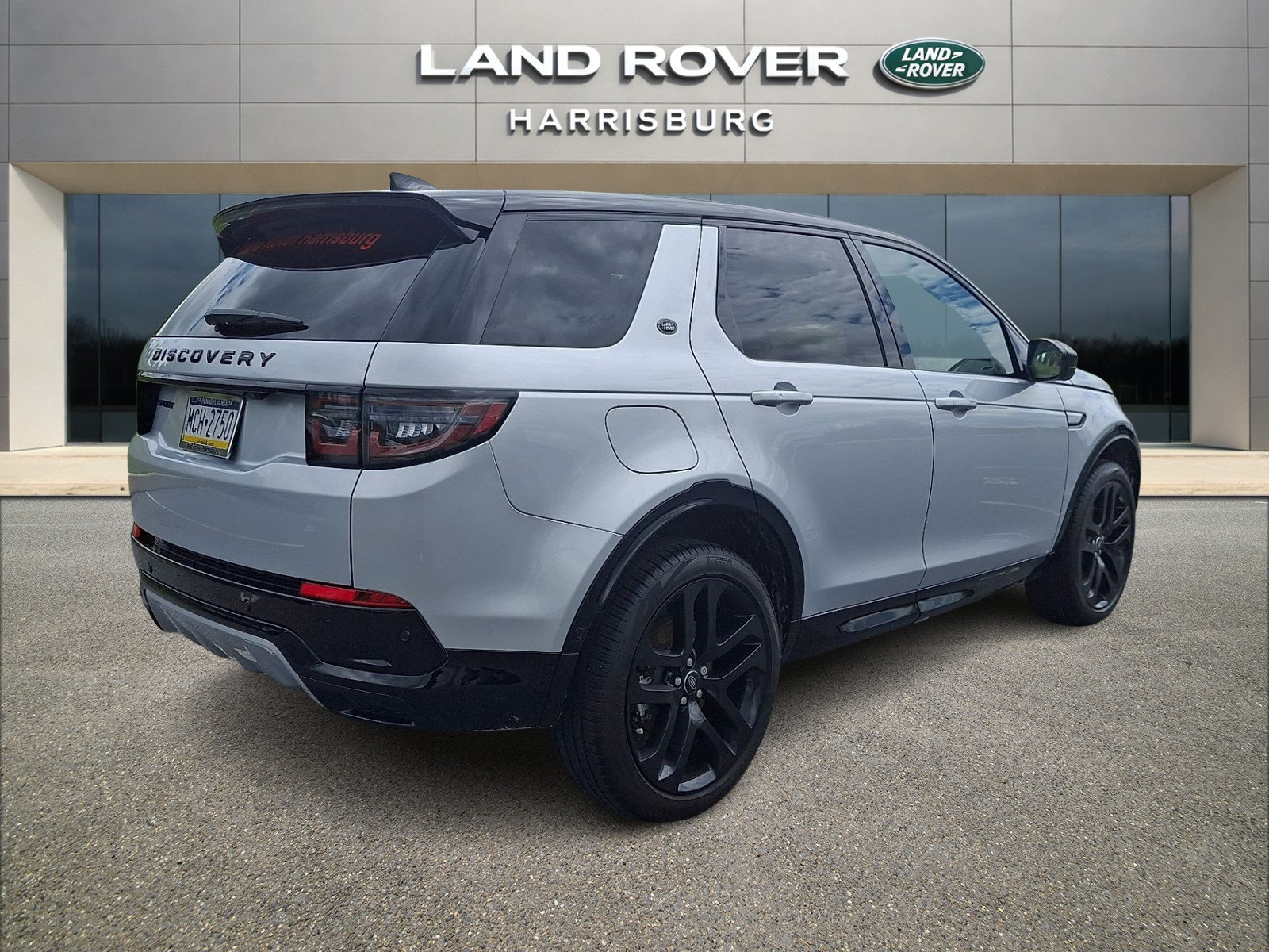 New 2025 Land Rover Discovery Sport Dynamic SE AWD/4WD image 4