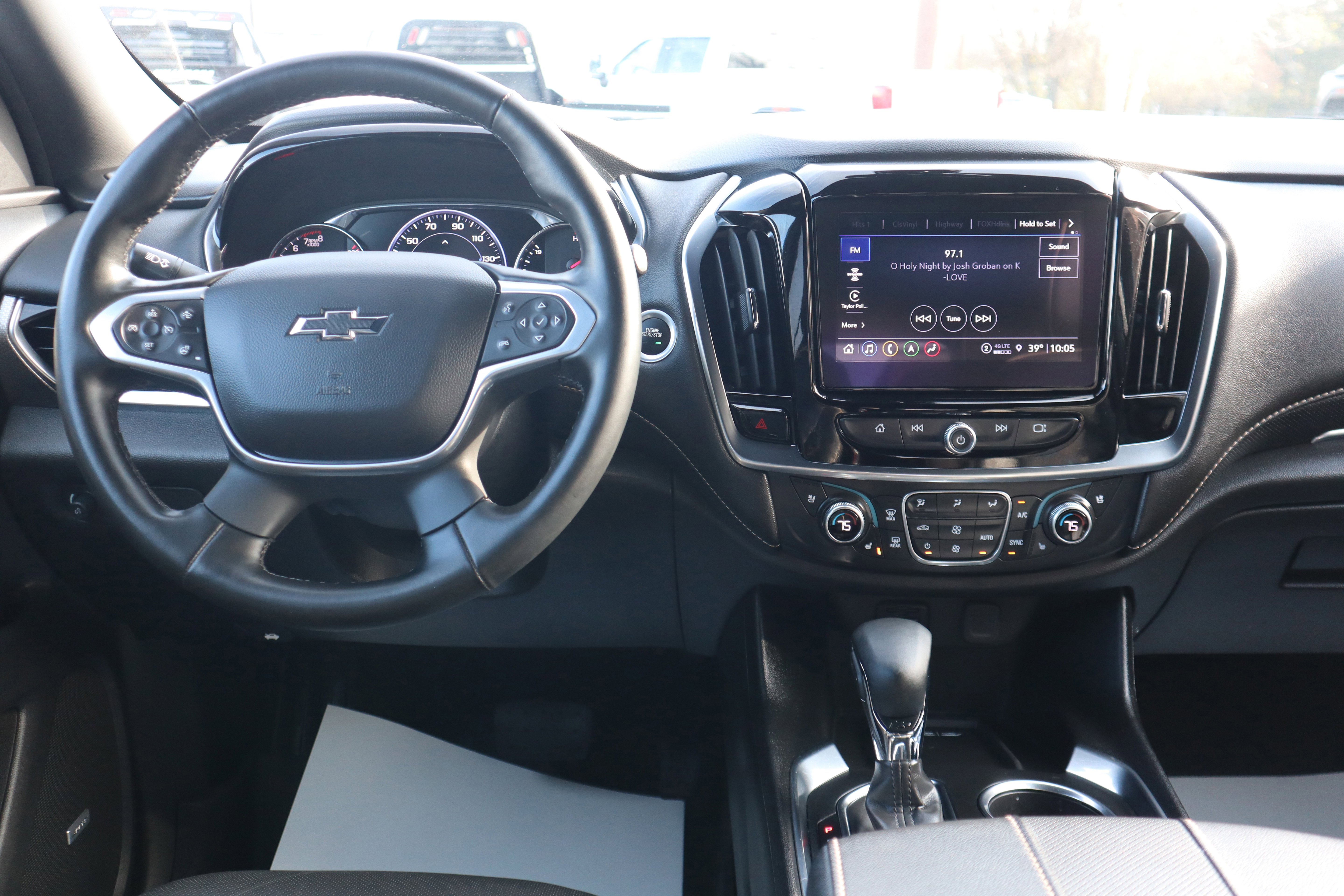 Used 2024 Chevrolet Traverse Premier w/ Redline Edition image 12