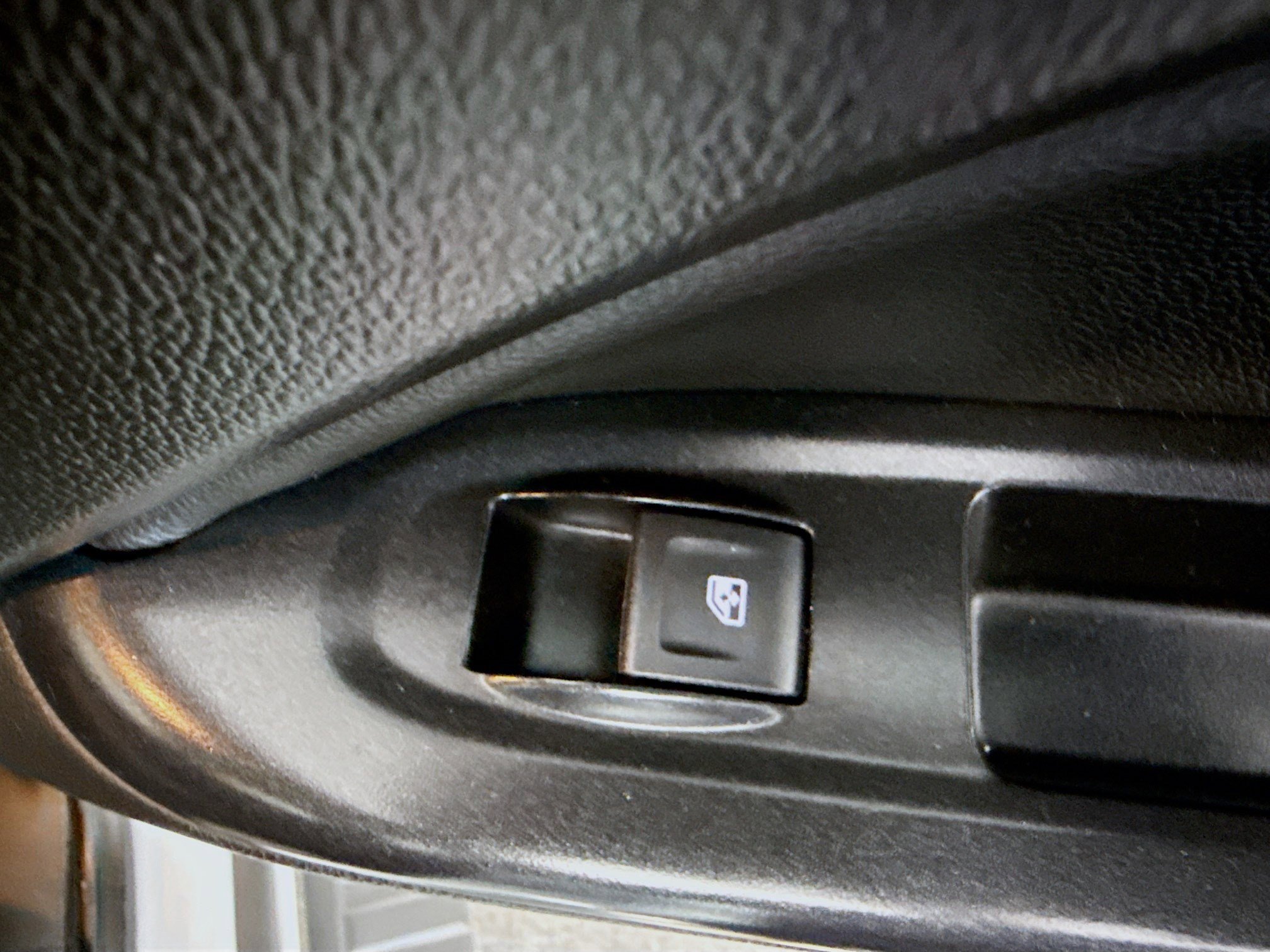 Used 2018 GMC Canyon Denali image 30