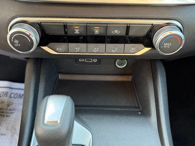 Used 2025 Nissan Altima 2.5 SV FWD image 16