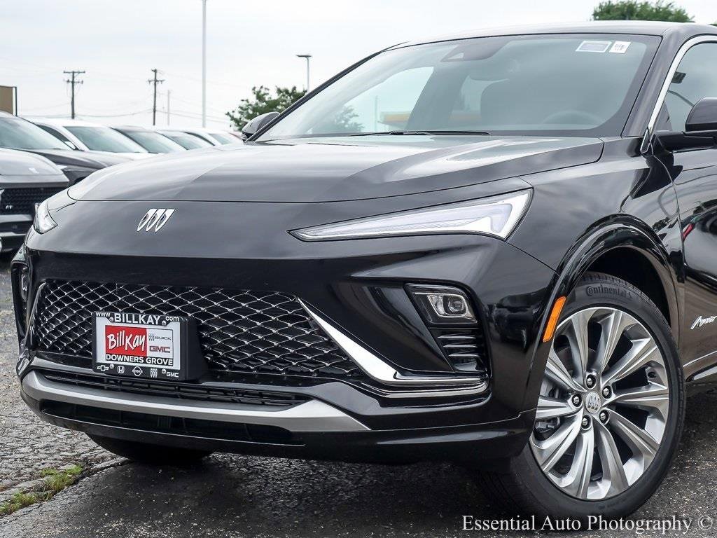 New 2025 Buick Envista Avenir image 3