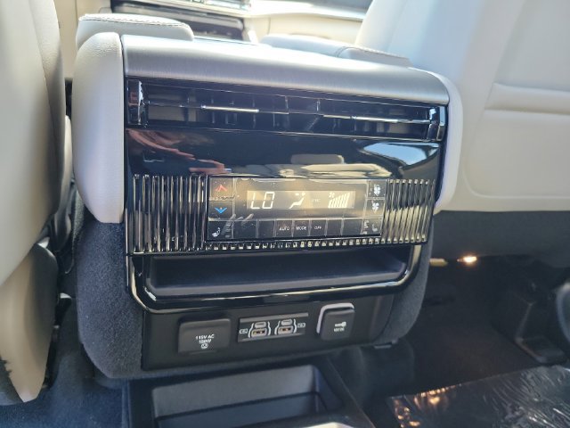 New 2026 Jeep Grand Wagoneer Limited w/ Premium Group II AWD/4WD image 10