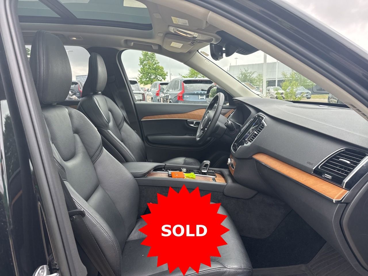 Certified 2023 Volvo XC90 B6 Plus w/ Protection Package Premier image 9