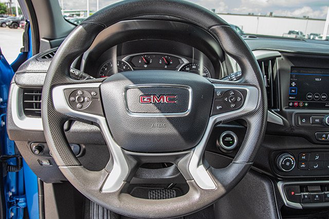 Used 2024 GMC Terrain SLE AWD/4WD image 8