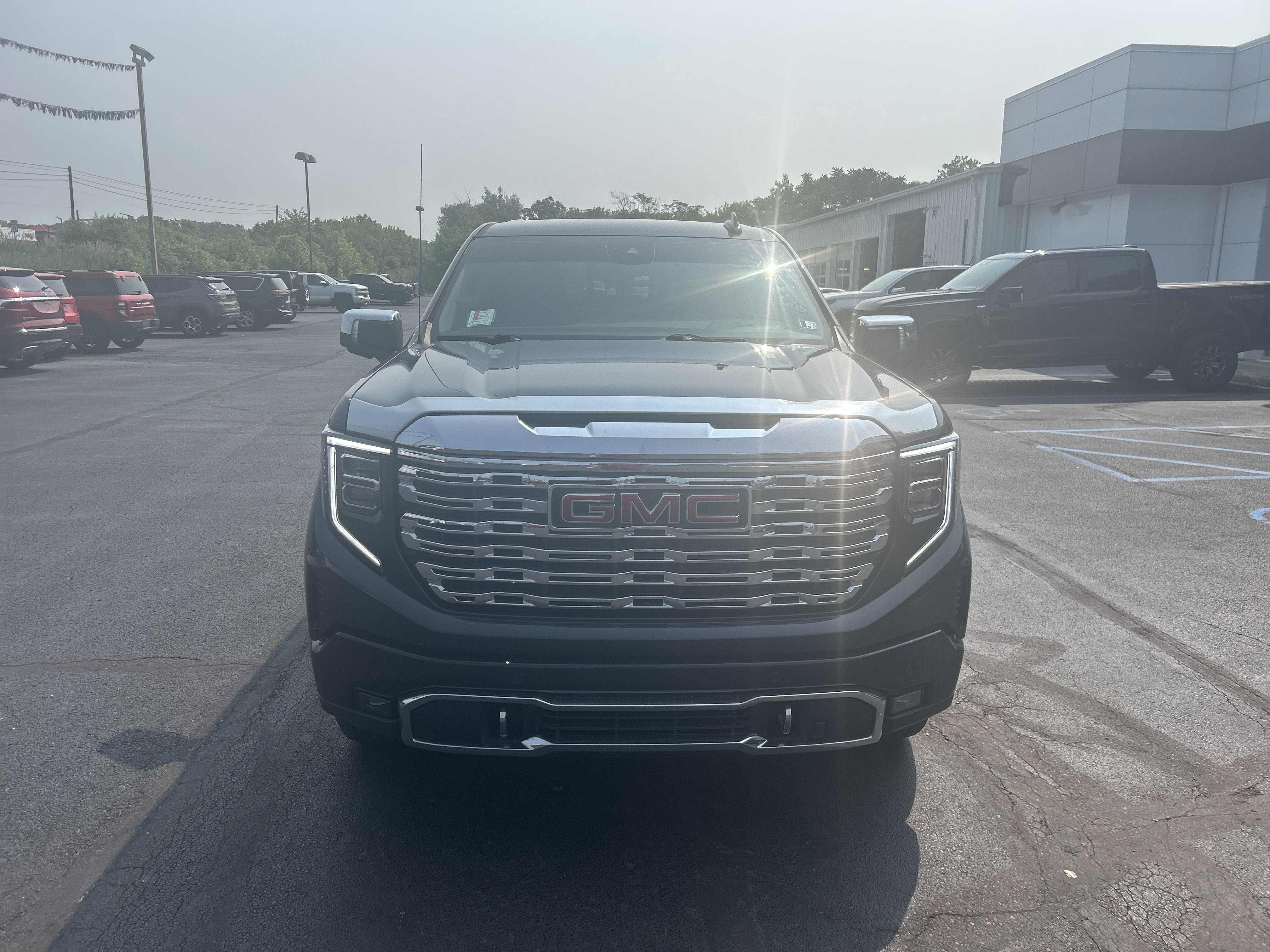 Used 2023 GMC Sierra 1500 Denali image 9