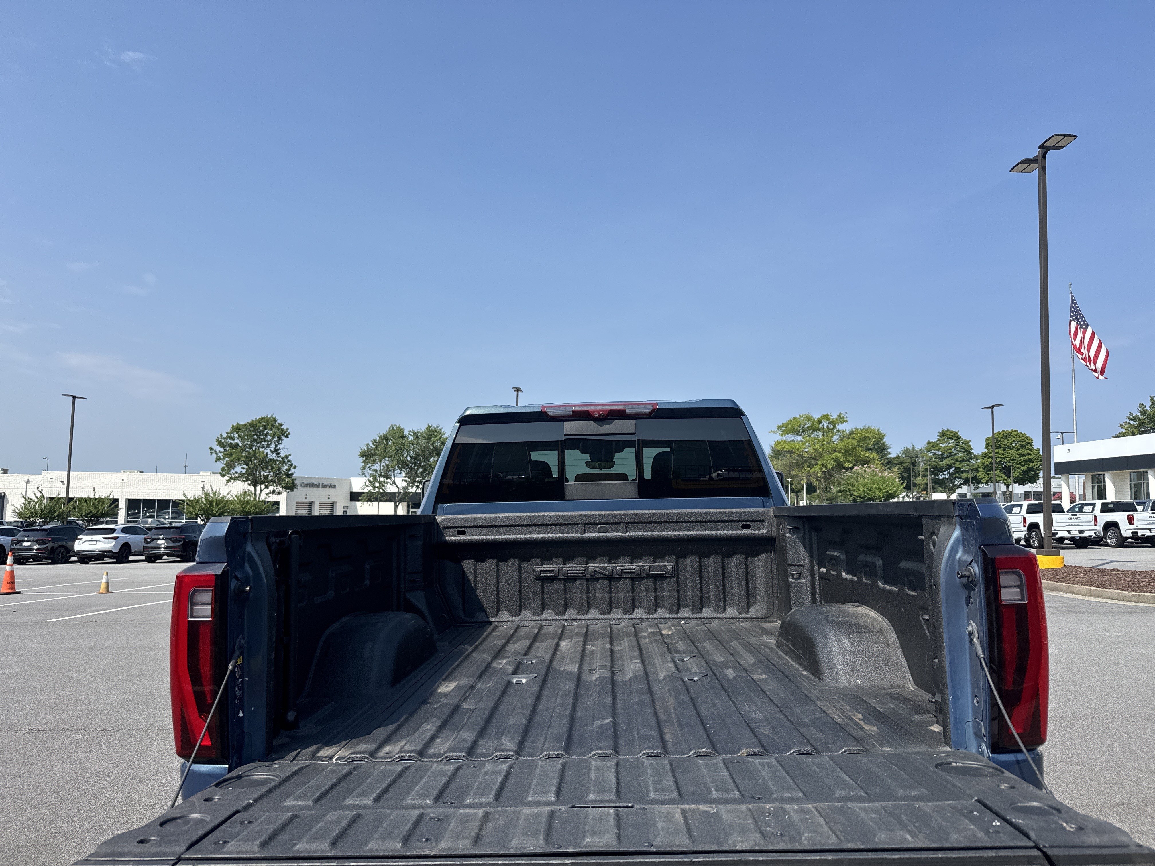 Used 2024 GMC Sierra 3500 Denali Ultimate AWD/4WD image 34