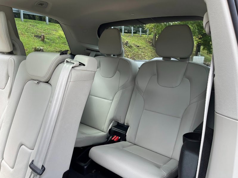 Used 2019 Volvo XC90 T6 Momentum w/ Protection Package Premier image 49