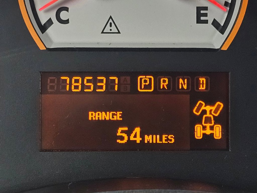 Used 2015 Nissan Titan PRO-4X image 6