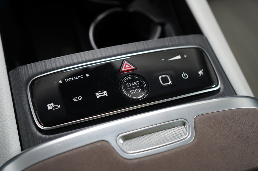 Used 2023 Mercedes-Benz EQS 580 4MATIC Sedan image 25