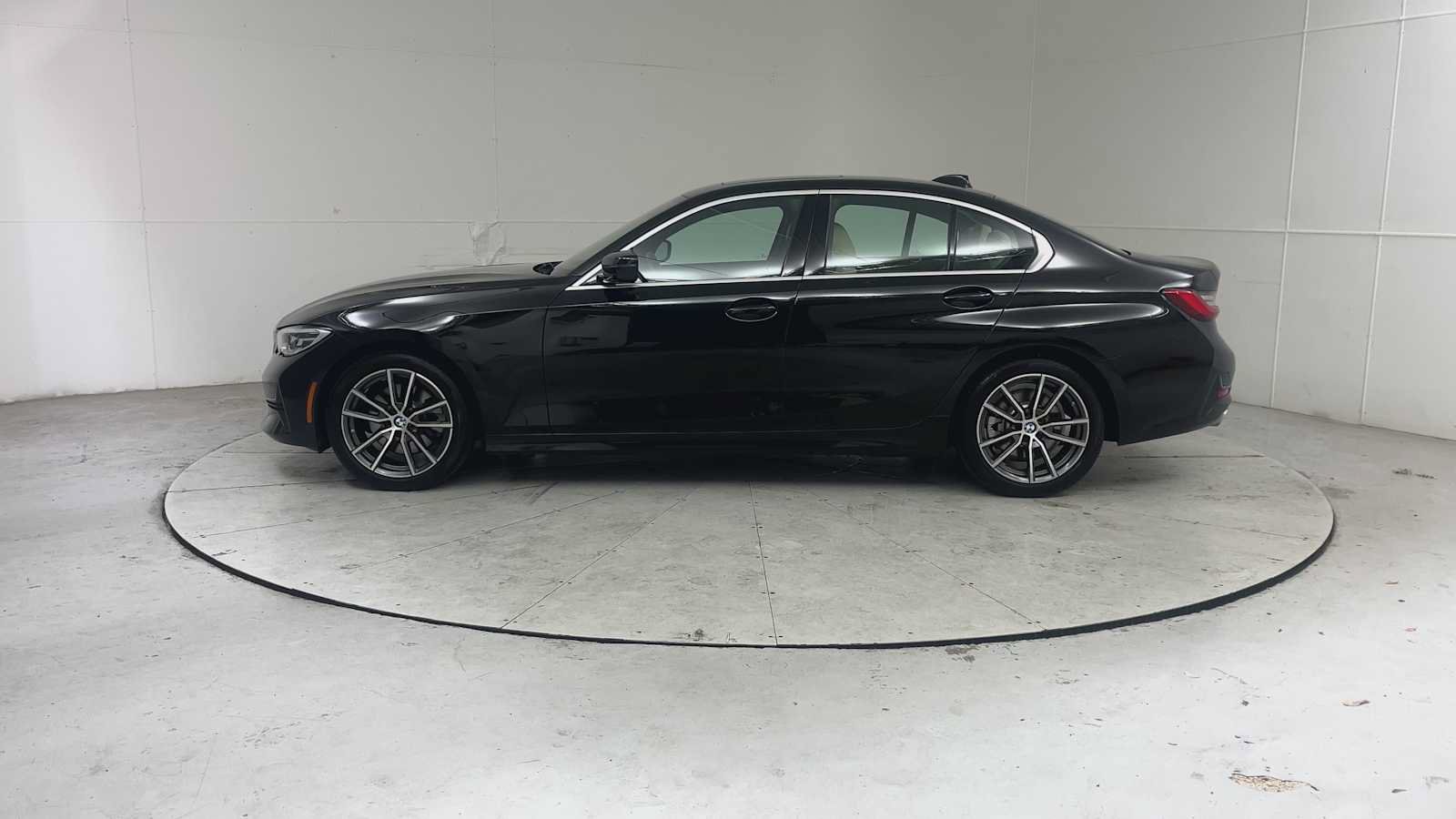 Used 2020 BMW 330i Sedan w/ Convenience Package RWD image 5