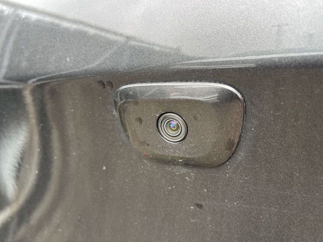 Used 2015 Jeep Cherokee Trailhawk AWD/4WD image 9