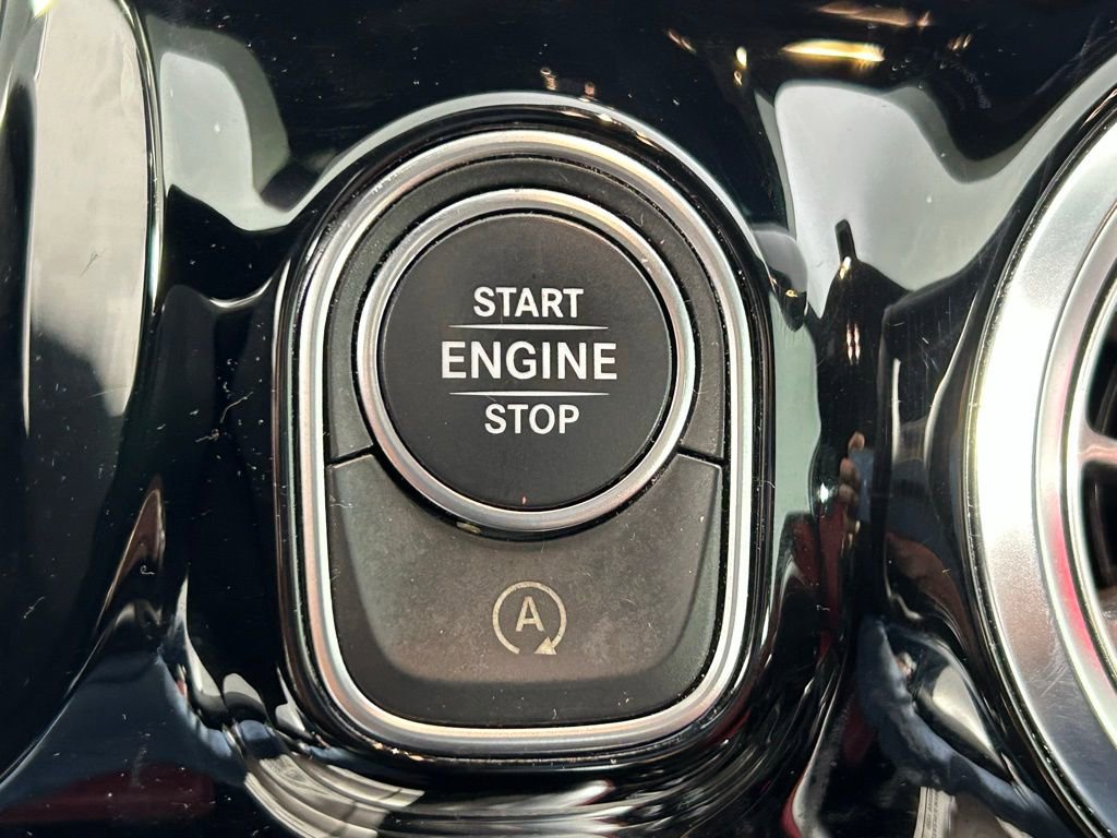 Used 2021 Mercedes-Benz GLA 35 AMG 4MATIC w/ Premium Package image 24