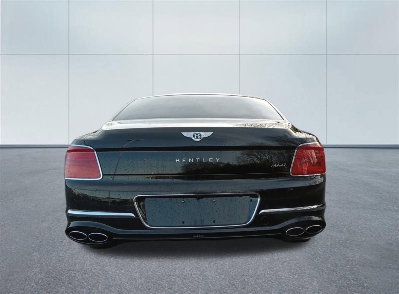 Used 2023 Bentley Flying Spur Plug-In Hybrid image 4