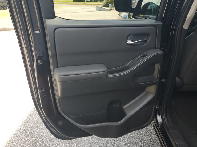 Certified 2023 Nissan Frontier SV w/ Technology Package AWD/4WD image 32