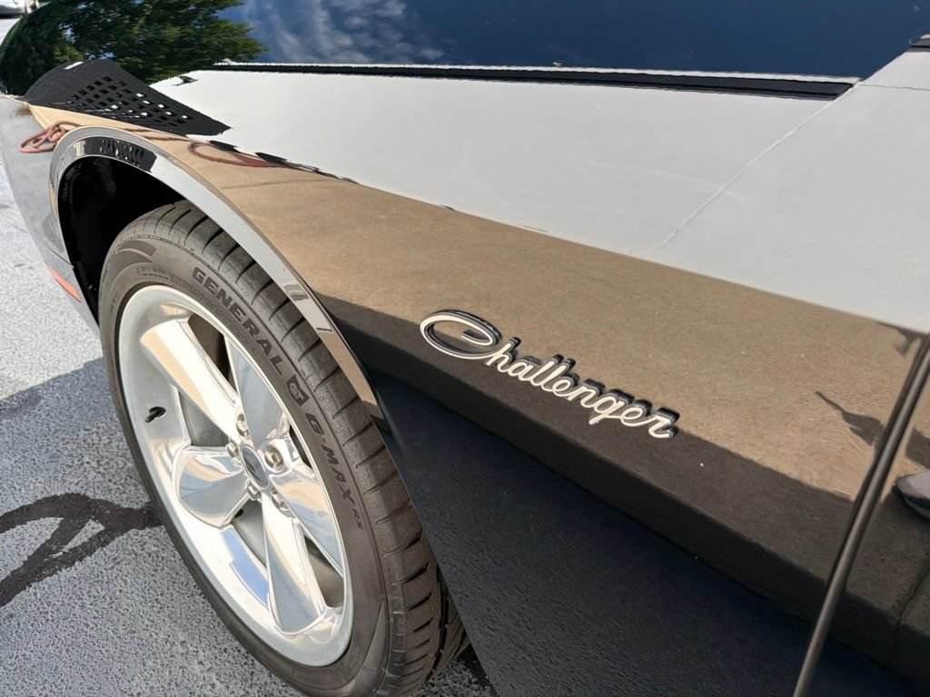 Certified 2018 Dodge Challenger R/T Plus RWD image 13