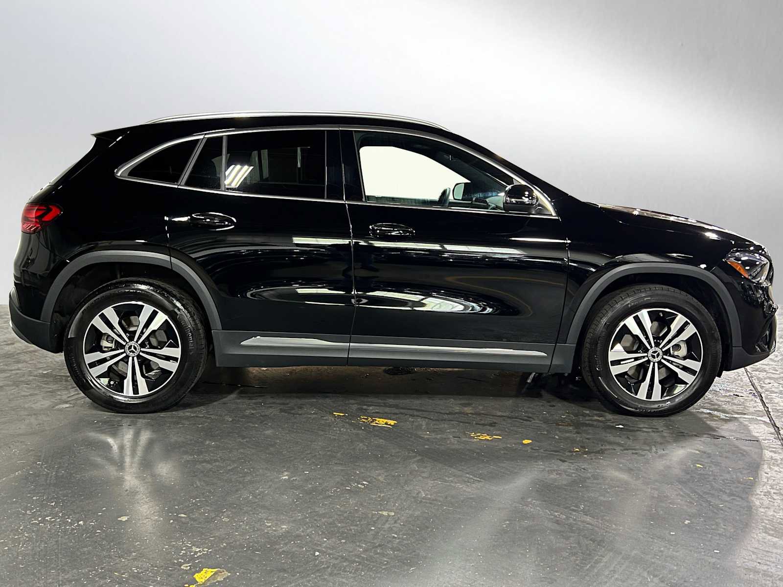 Used 2026 Mercedes-Benz GLA 250 4MATIC image 2