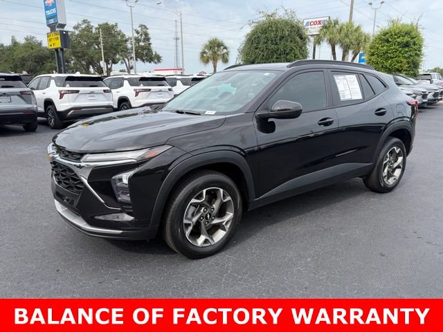 Used 2024 Chevrolet Trax LT w/ Driver Confidence Package FWD image 3