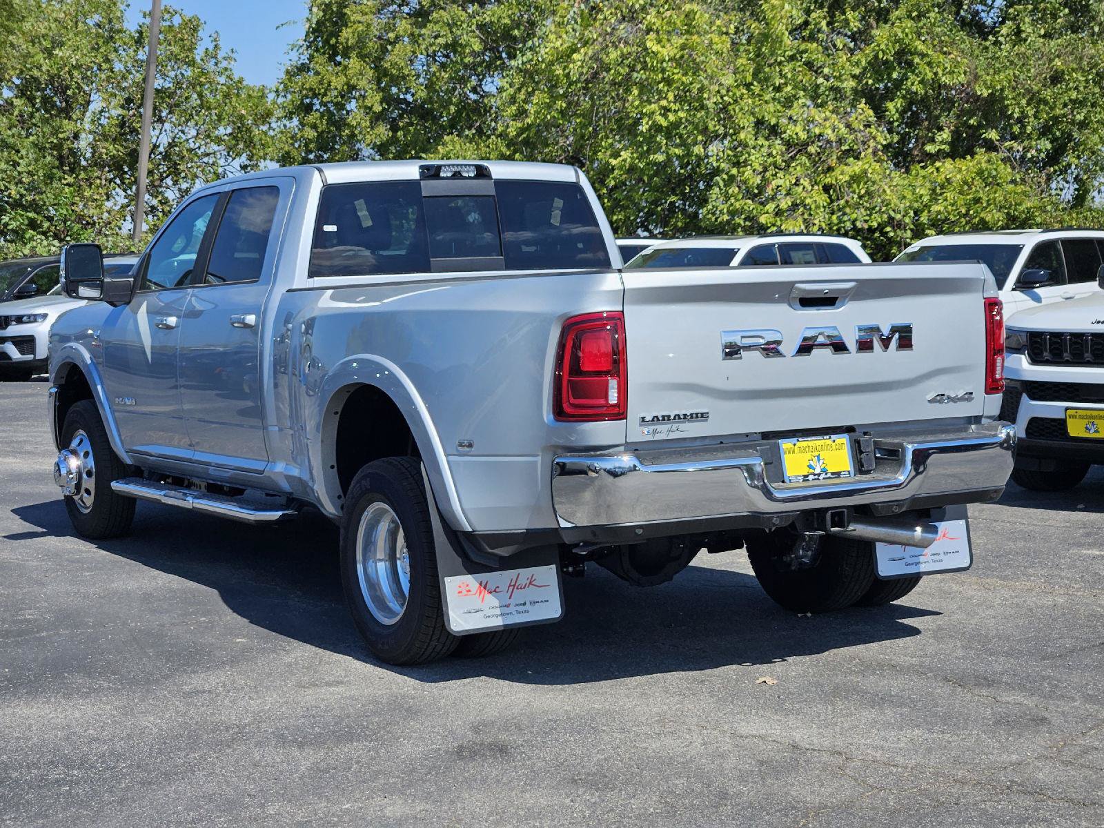 New 2027 RAM 3500 Laramie AWD/4WD image 4