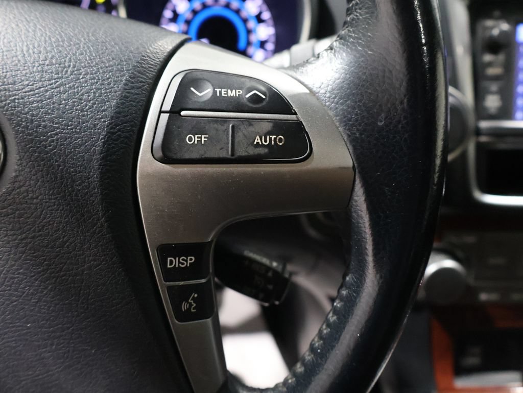 Used 2013 Toyota Highlander Limited AWD/4WD image 36