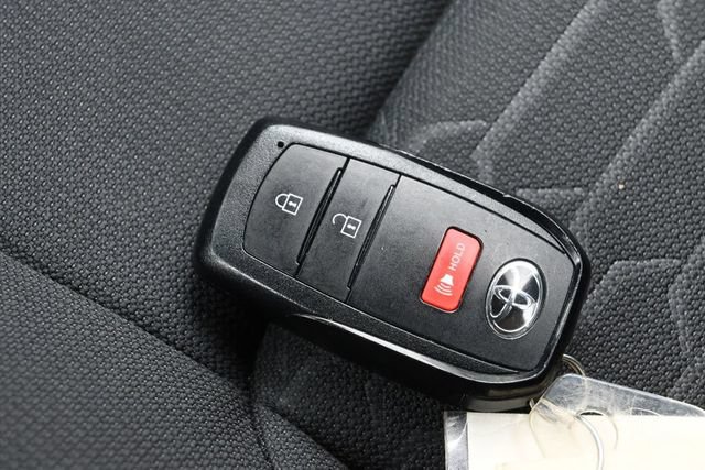 Certified 2026 Toyota Corolla SE FWD image 31