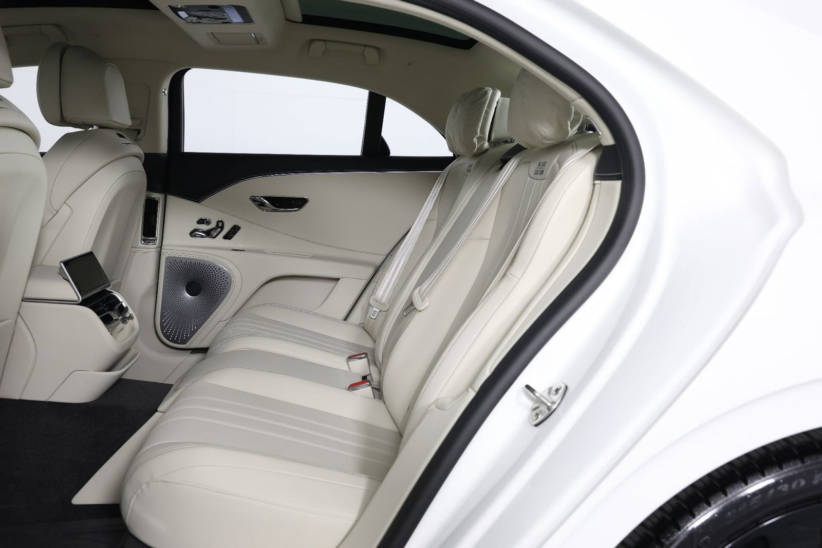 New 2025 Bentley Flying Spur Plug-In Hybrid image 26