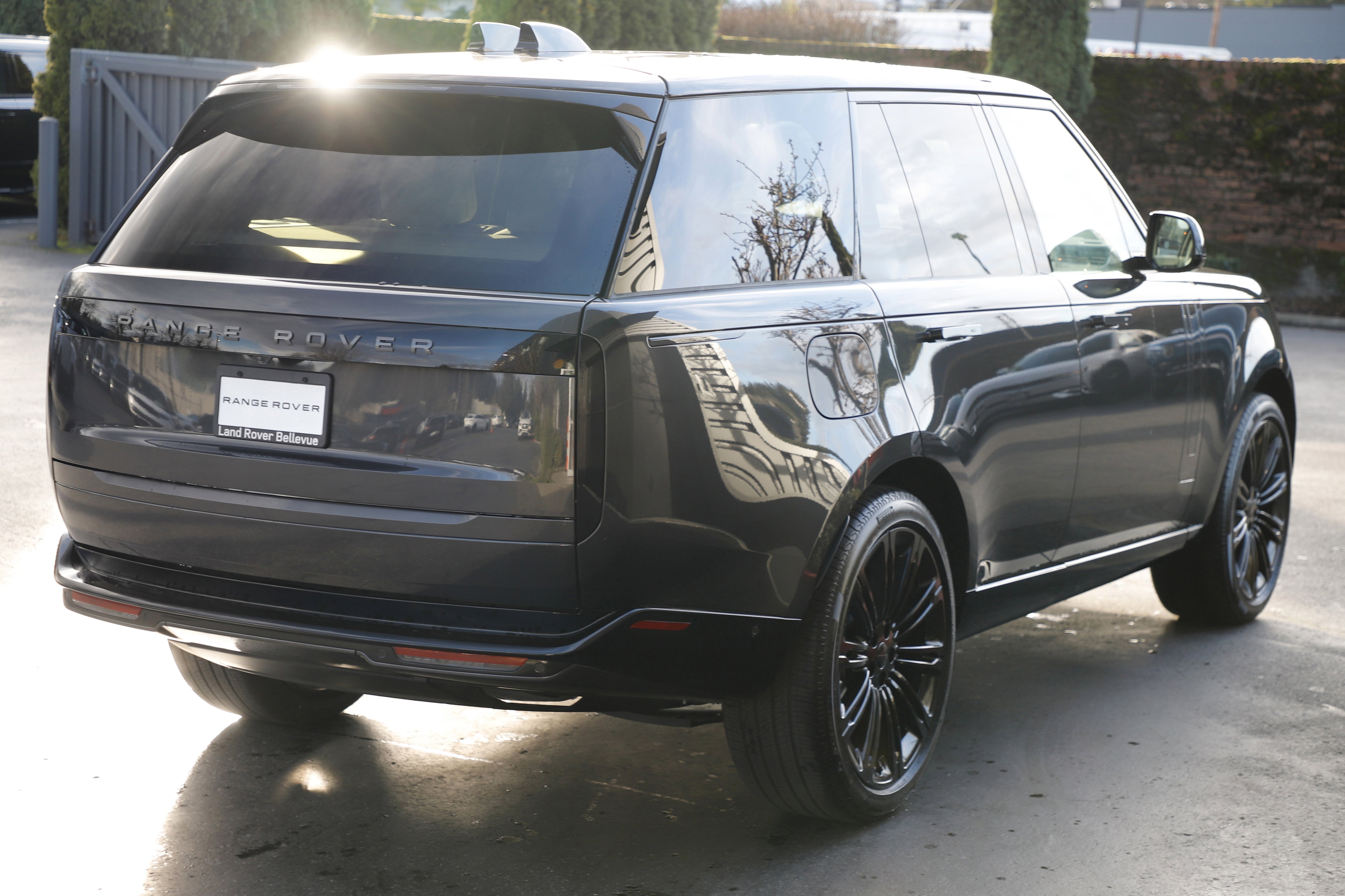New 2026 Land Rover Range Rover SE image 6