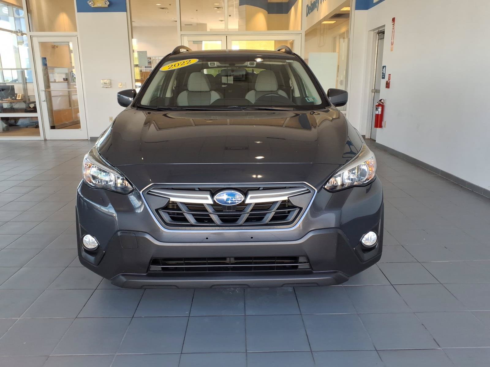 Certified 2022 Subaru Crosstrek 2.0i Premium w/ Moonroof Package AWD/4WD image 2