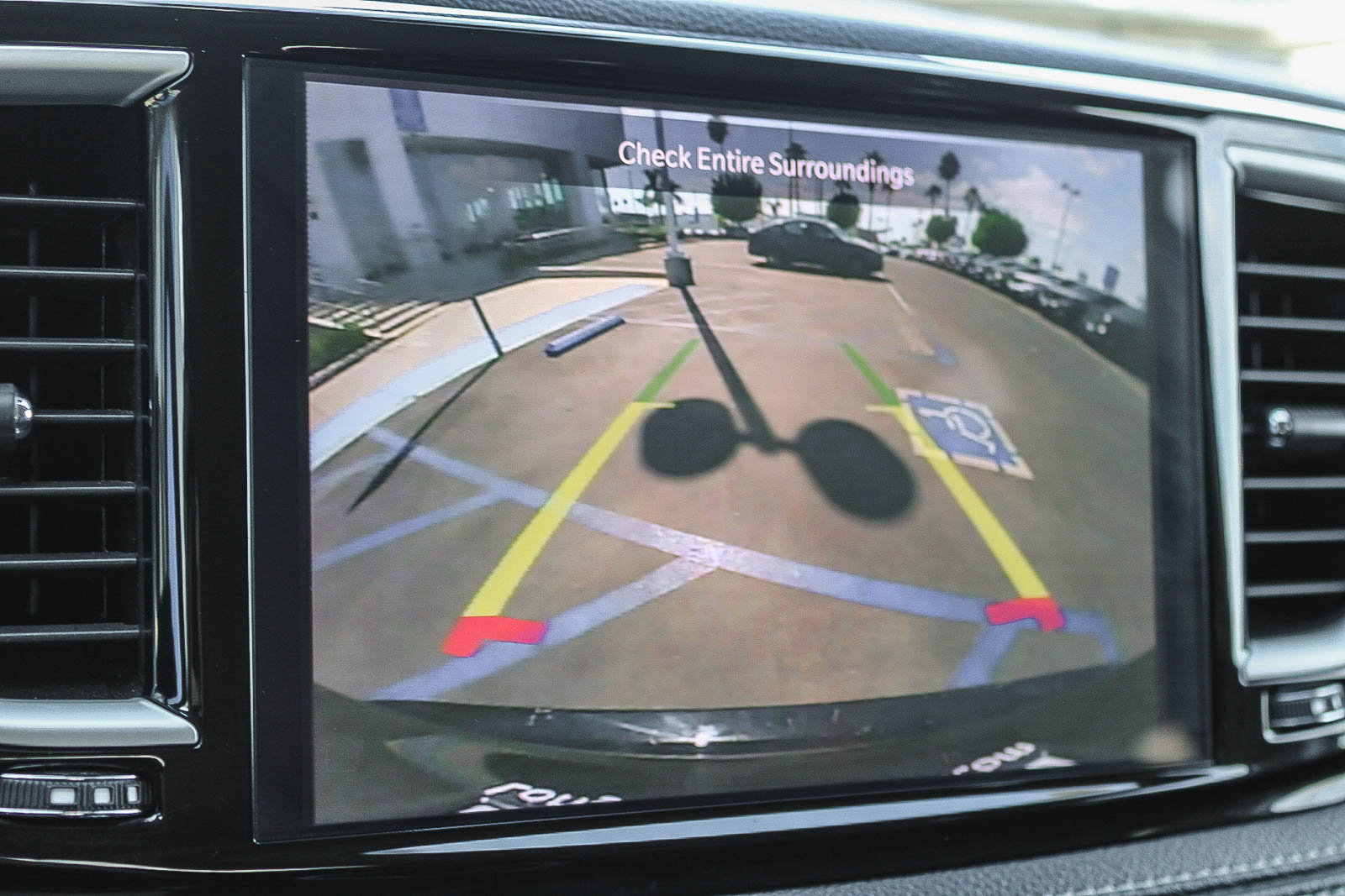 Used 2024 Chrysler Pacifica Limited FWD image 27