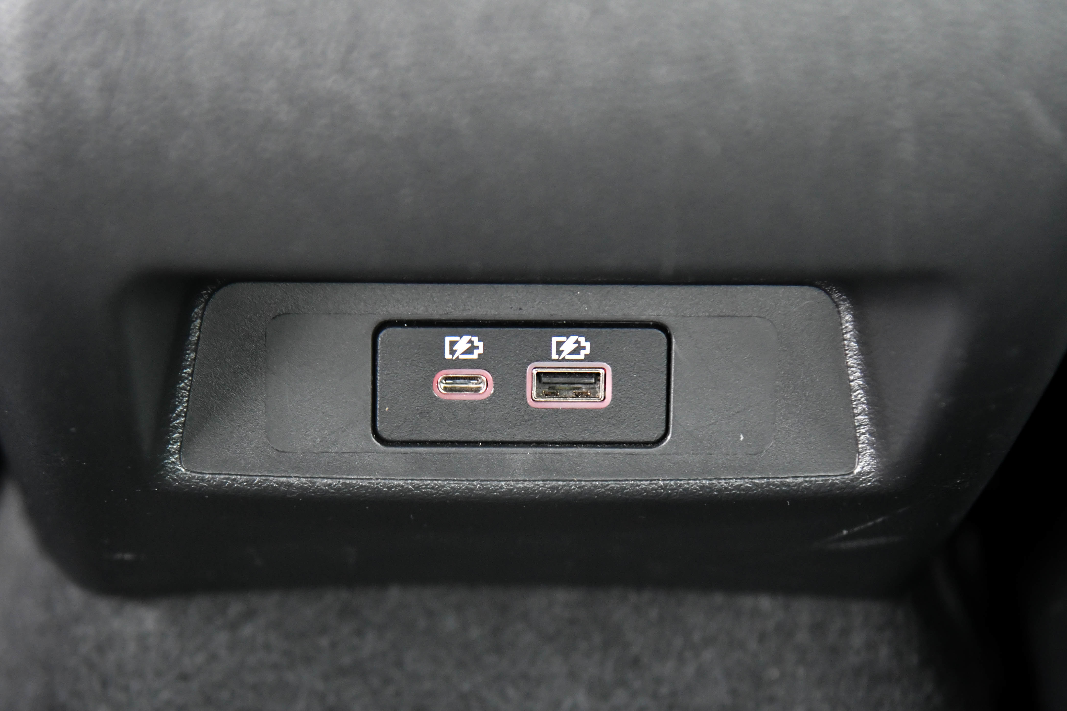 Used 2025 Nissan Altima 2.5 SV image 33