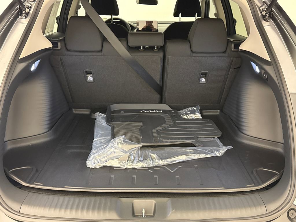New 2026 Honda HR-V LX image 12