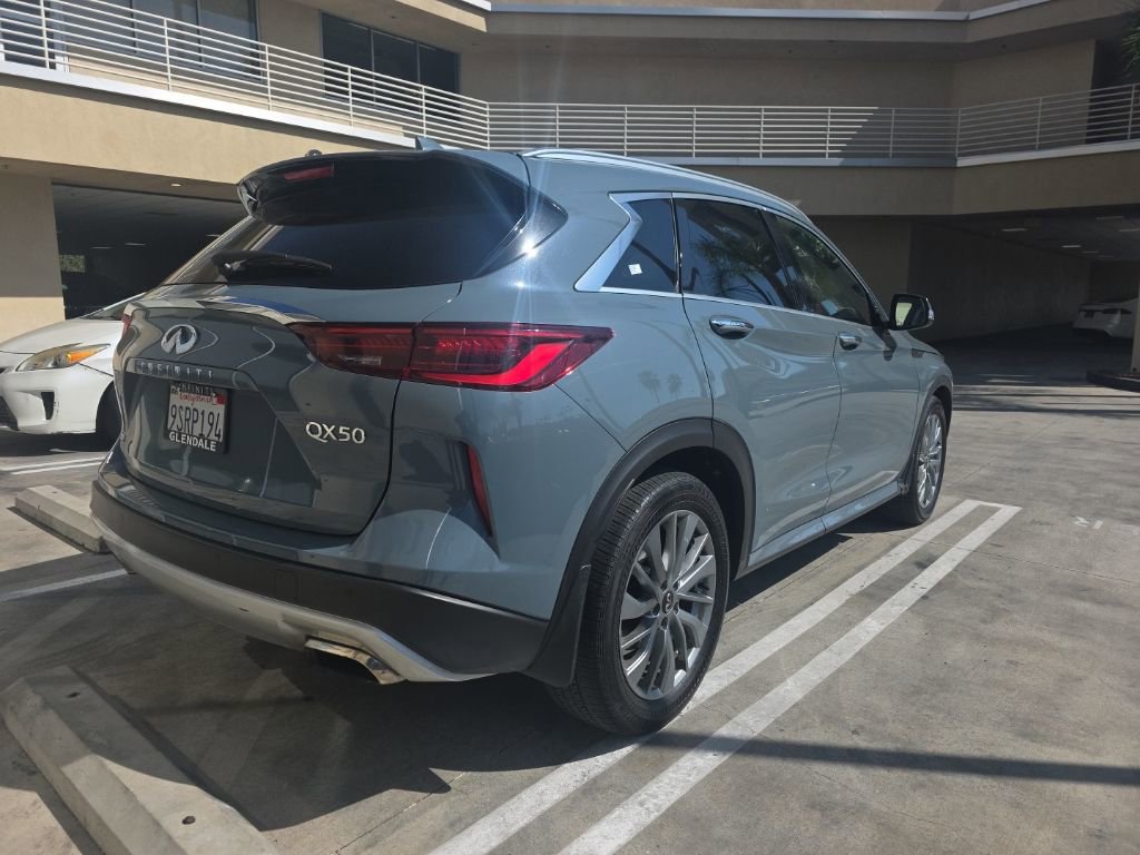 Certified 2025 INFINITI QX50 Luxe image 3