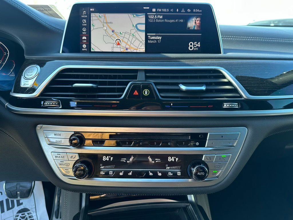 Used 2020 BMW 750i xDrive w/ Executive Package AWD/4WD image 16