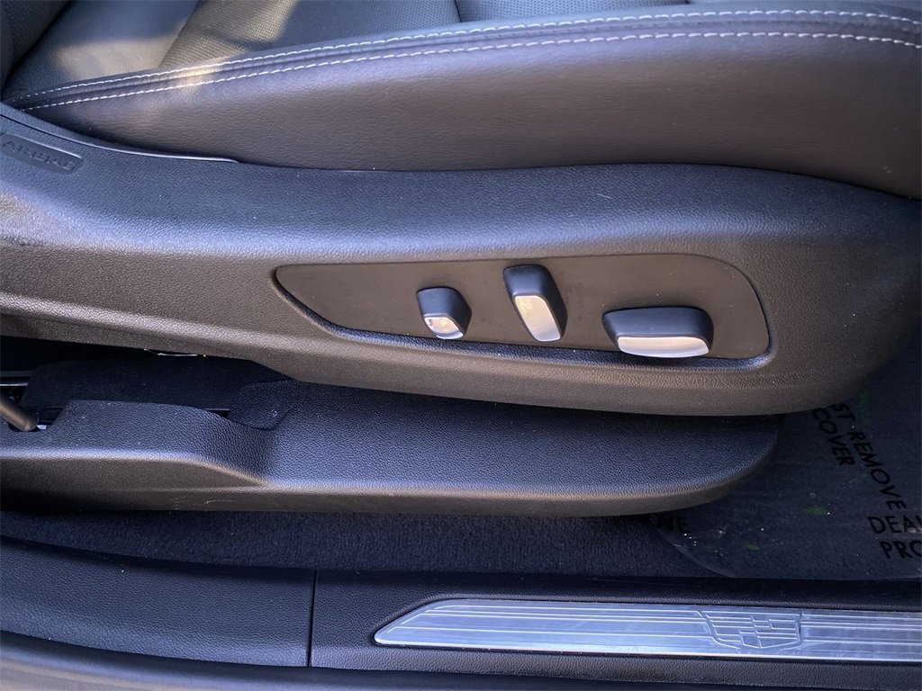 Certified 2025 Cadillac XT5 Premium Luxury image 41