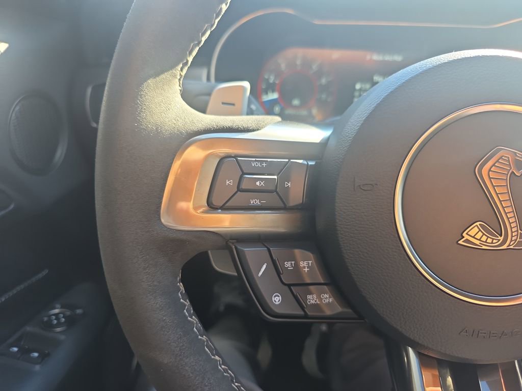 Used 2022 Ford Mustang Shelby GT500 w/ Technology Package image 28
