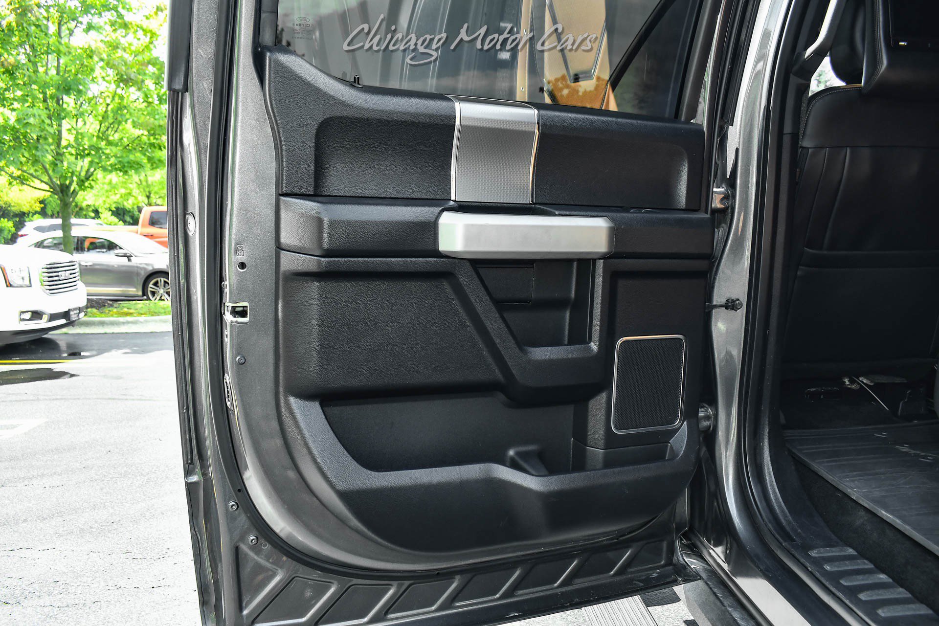 Used 2015 Ford F150 Lariat w/ Equipment Group 502A Luxury AWD/4WD image 30