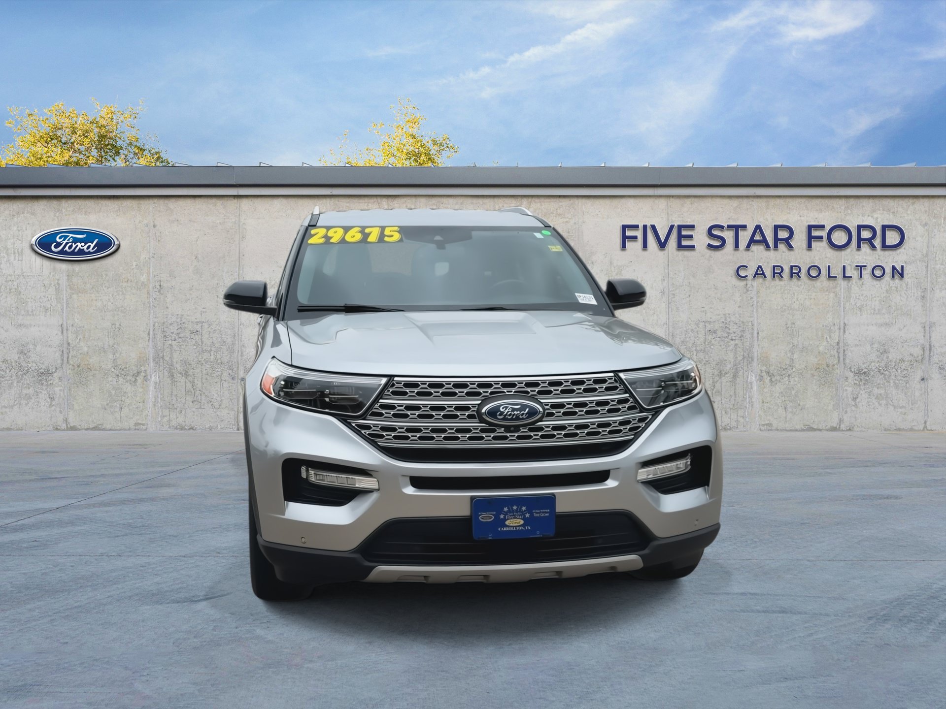 Used 2022 Ford Explorer Limited w/ Equipment Group 301A RWD image 3
