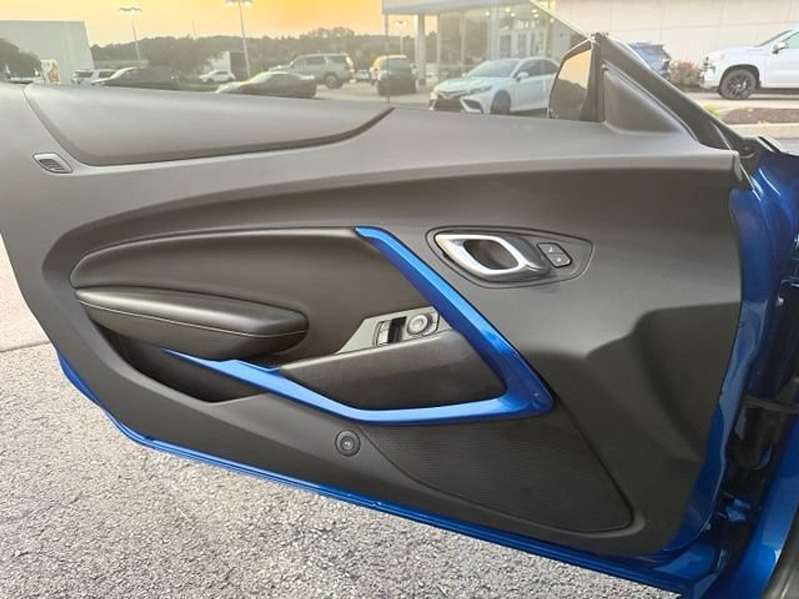 Used 2018 Chevrolet Camaro SS RWD image 14