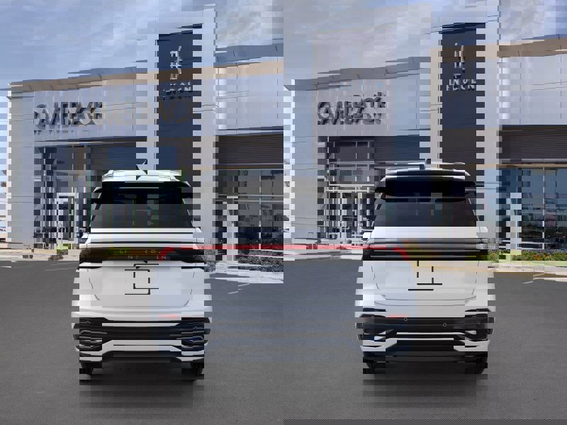 New 2026 Lincoln Nautilus Reserve image 5